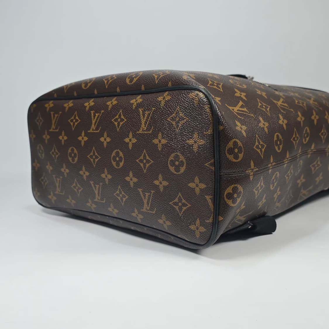 루이비통 마카사르 포크 백팩  상품이미지6