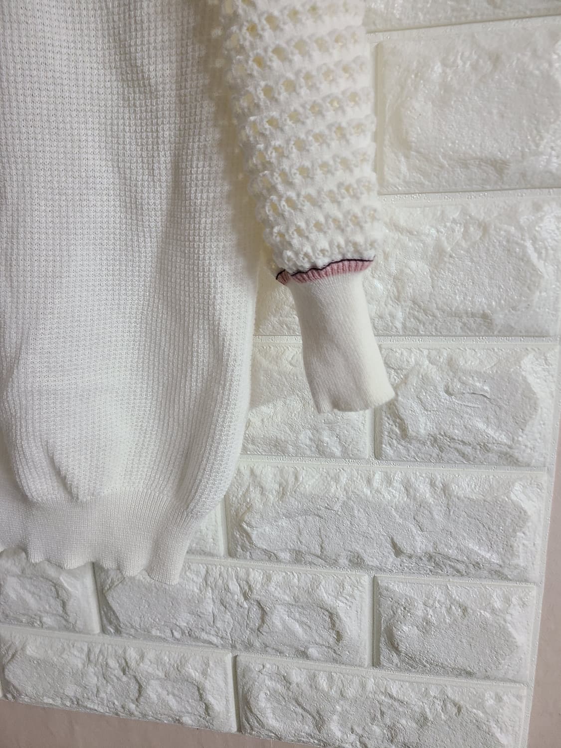 it MICHAA 흰색 카라 펀칭 니트(55) 상품이미지3