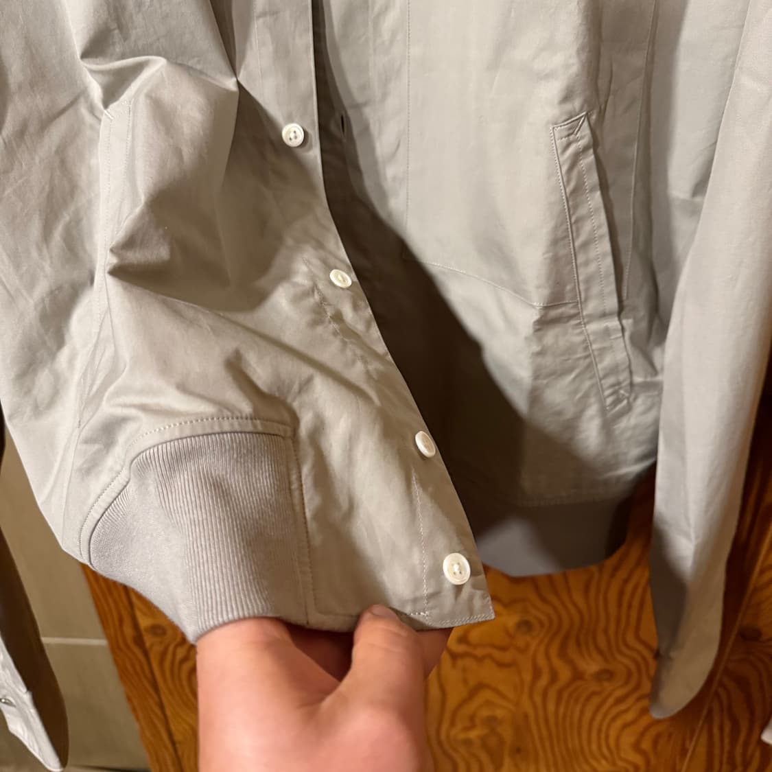 에르메스 23 S/S 셔츠형 봄버자켓 판매 합니다. 상품이미지3