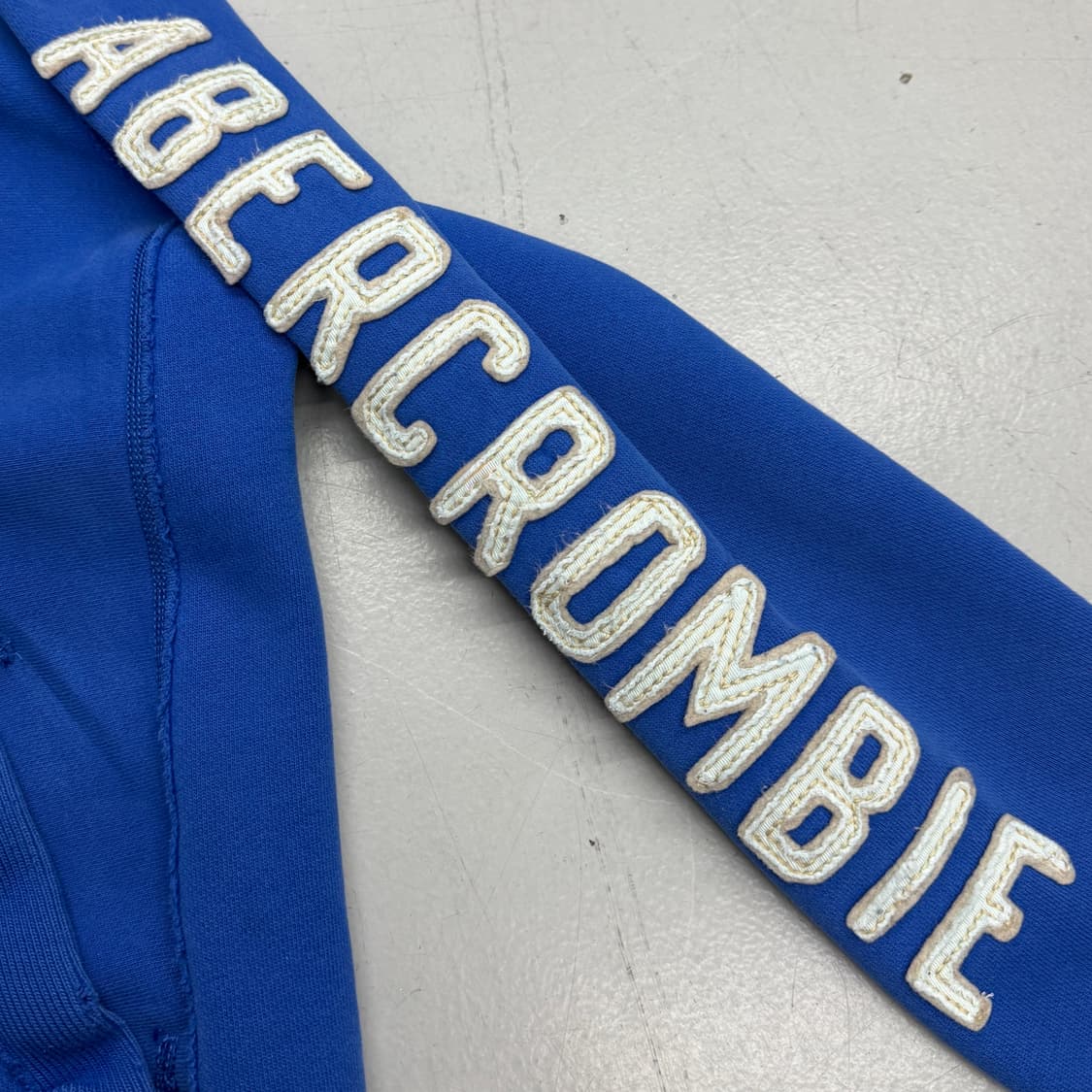 아베크롬비 Y2K 순록 로고 후드집업 상품이미지4