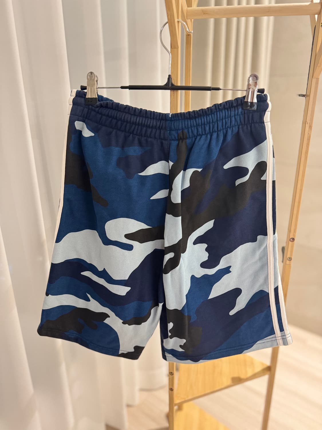 베이프맛 아디다스 카모 버뮤다 팬츠 상품이미지3