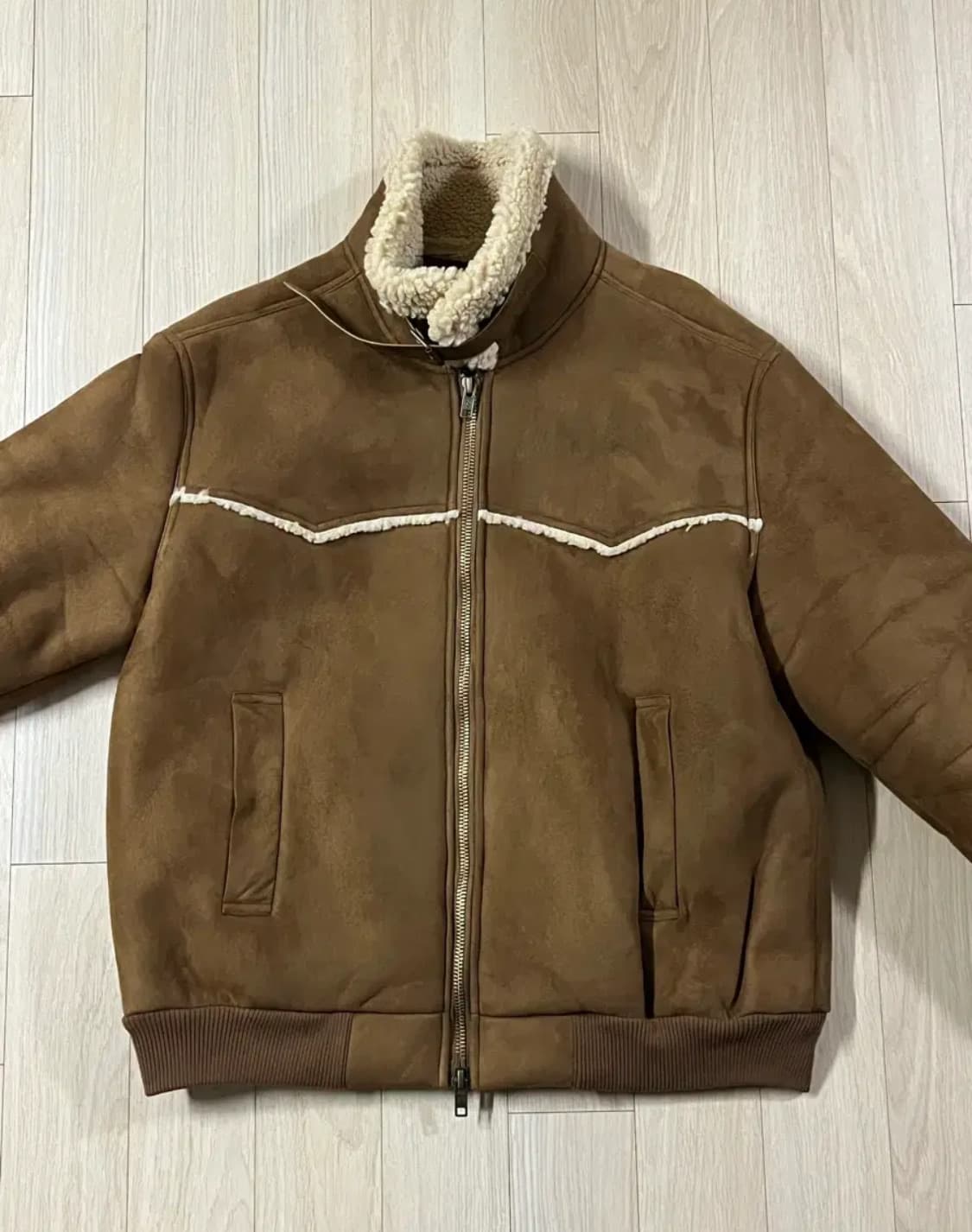 기틀 셀린 웨스턴 스웨이드 무스탕 상품이미지3