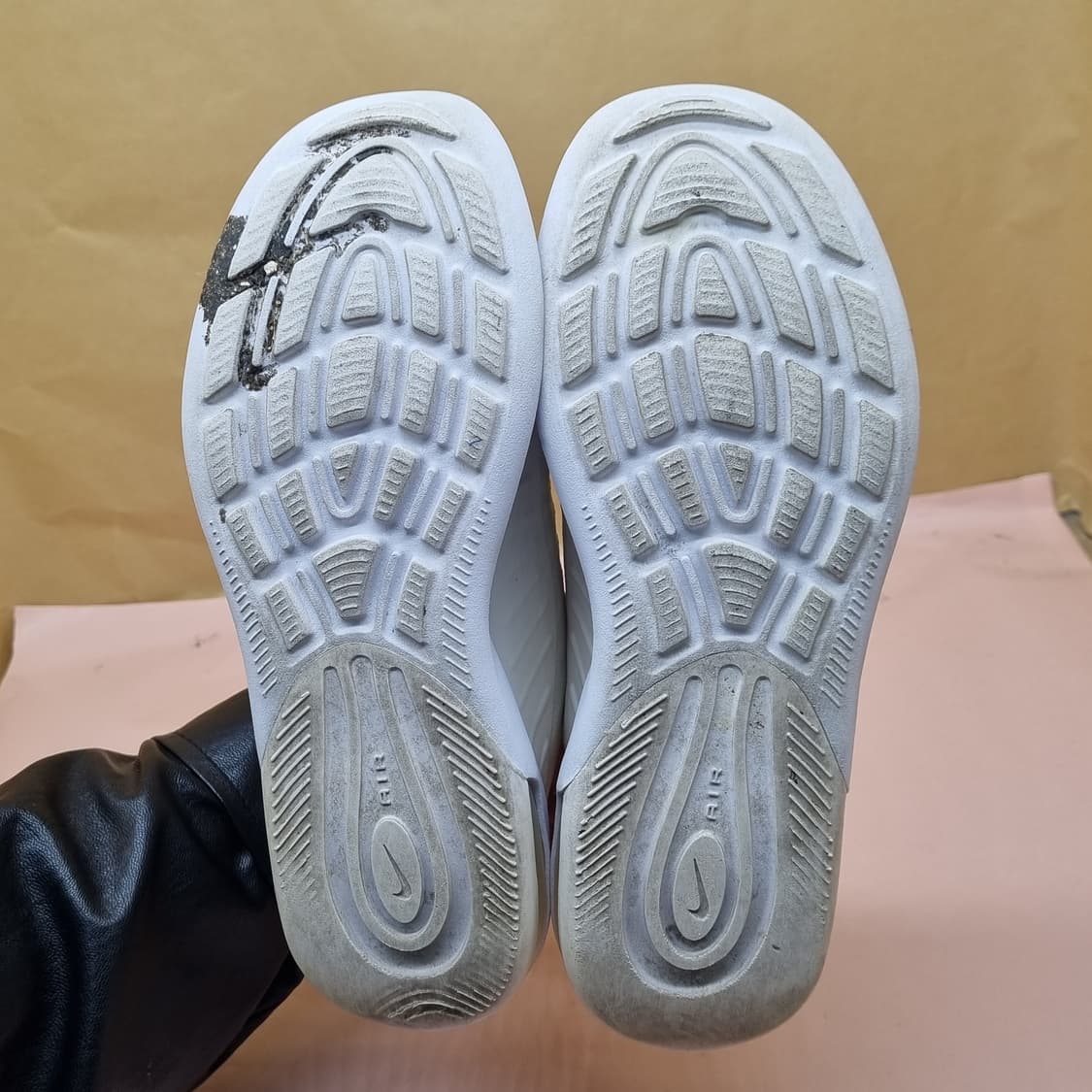 나이키 에어맥스 엑시스 여성운동화230 상품이미지3