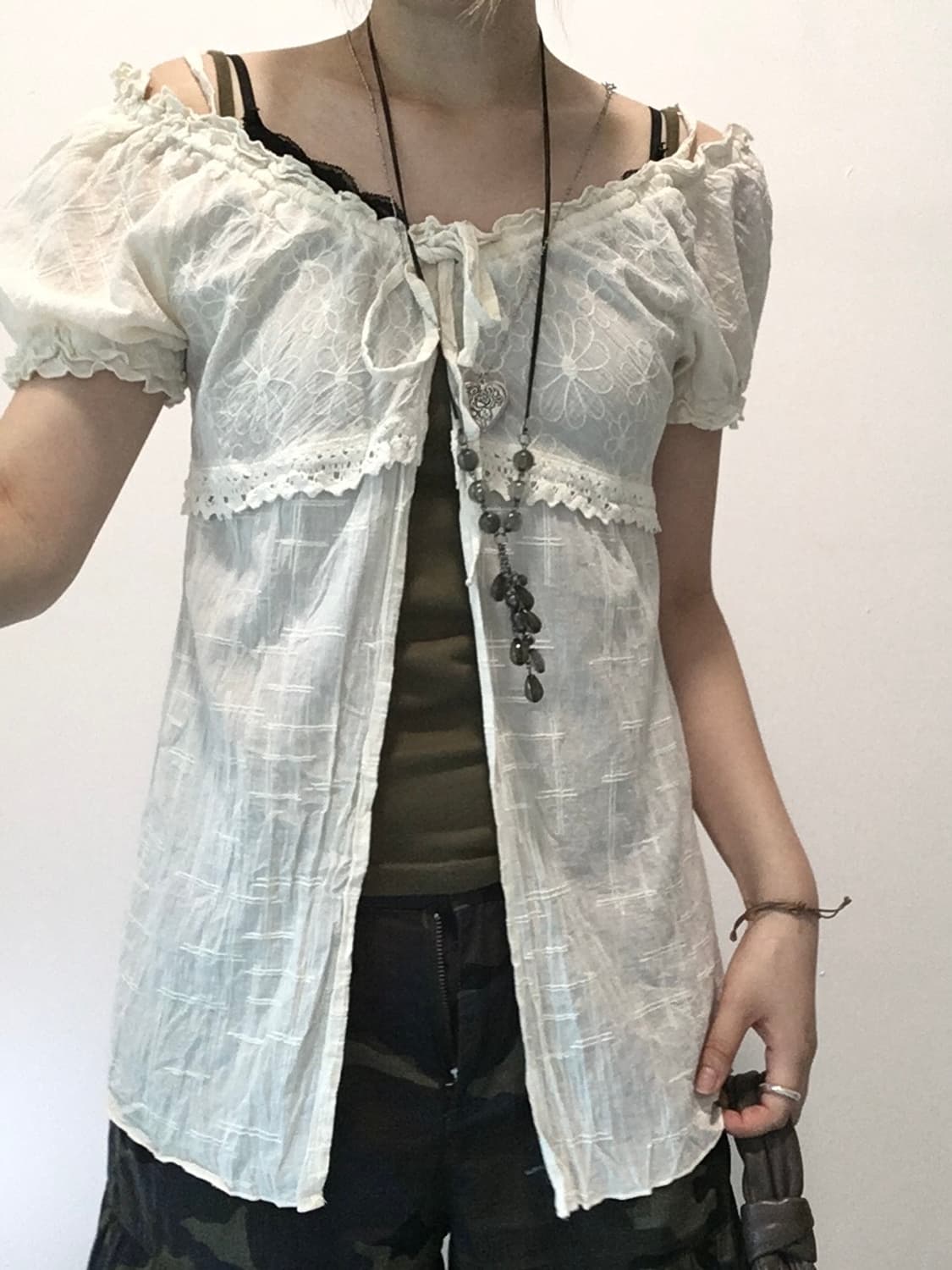 jpn vintage ivory floral off shoulder bl 상품이미지3