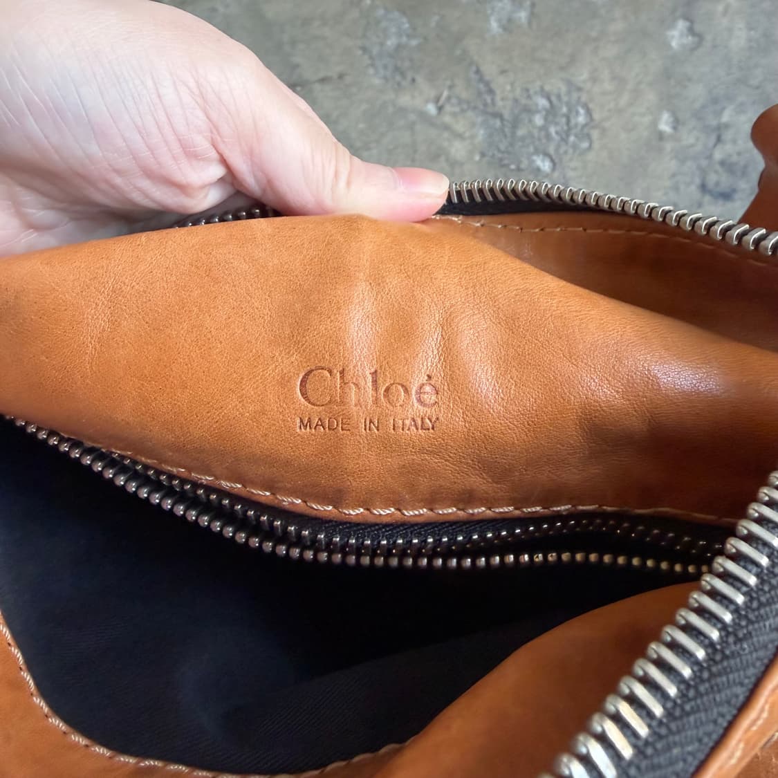 끌로에 멀티 포켓 레더 숄더백 상품이미지9