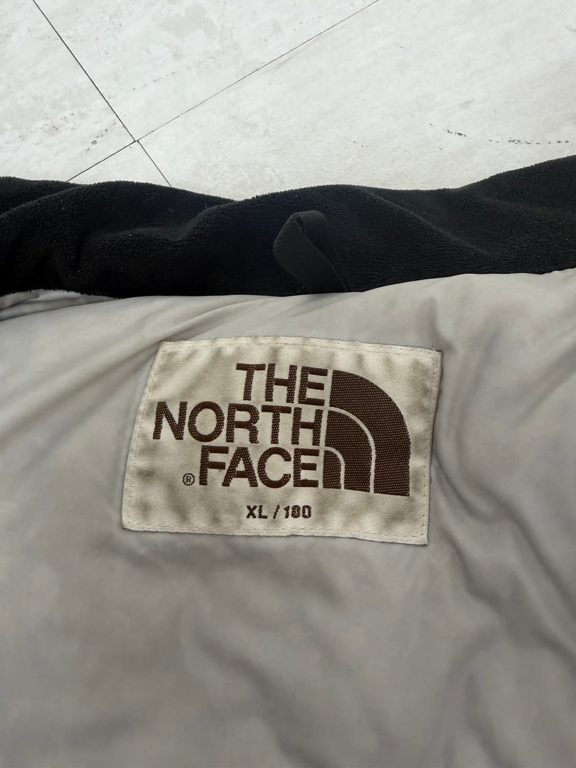 노스페이스 화이트 라벨 노벨티 눕시 다운 자켓 SE 실버 상품이미지3