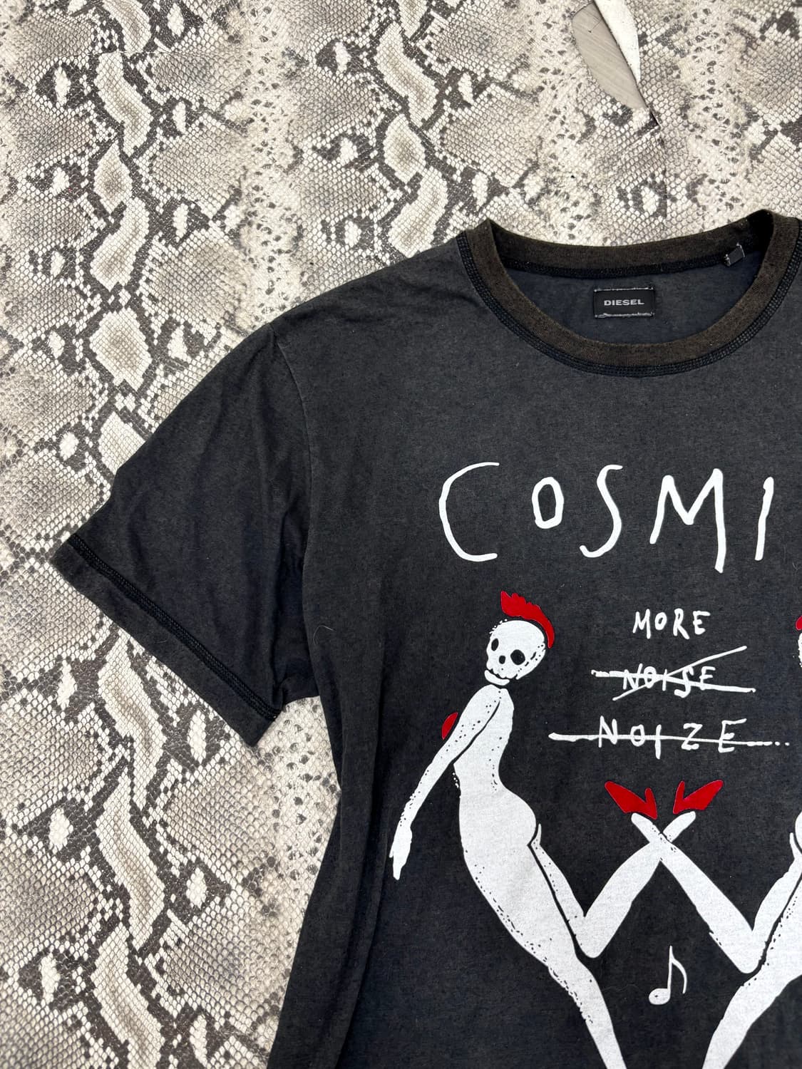 “Diesel” Cosmik Print Tee 인스타릴스참고 상품이미지4