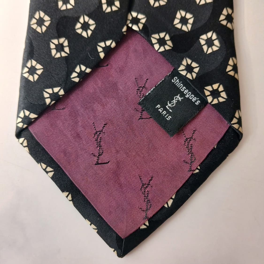 입생로랑 실크 블랙 기하 패턴 넥타이 9.2cm B등급 A19525 상품이미지10