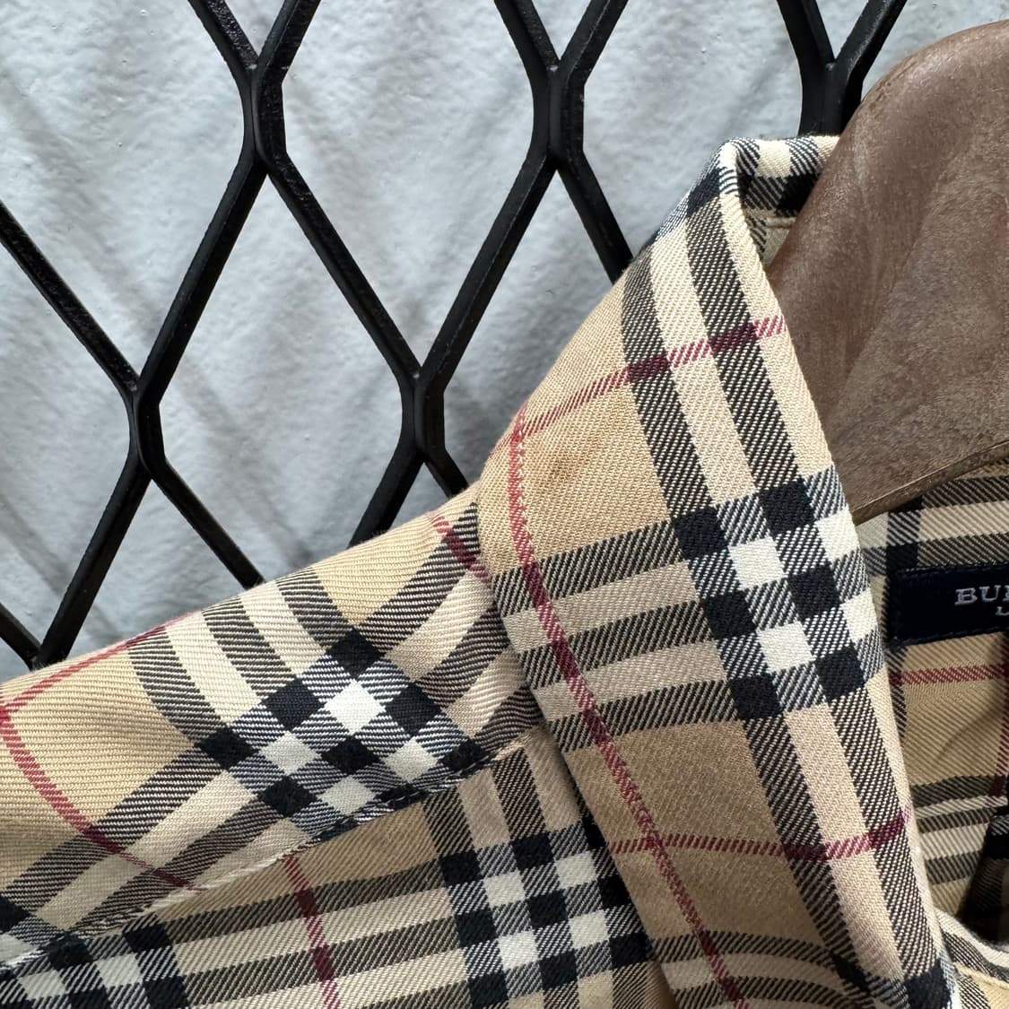 00s 버버리 긴팔 셔츠 노바체크 패턴 레드 기사 로고 브라운 상품이미지8