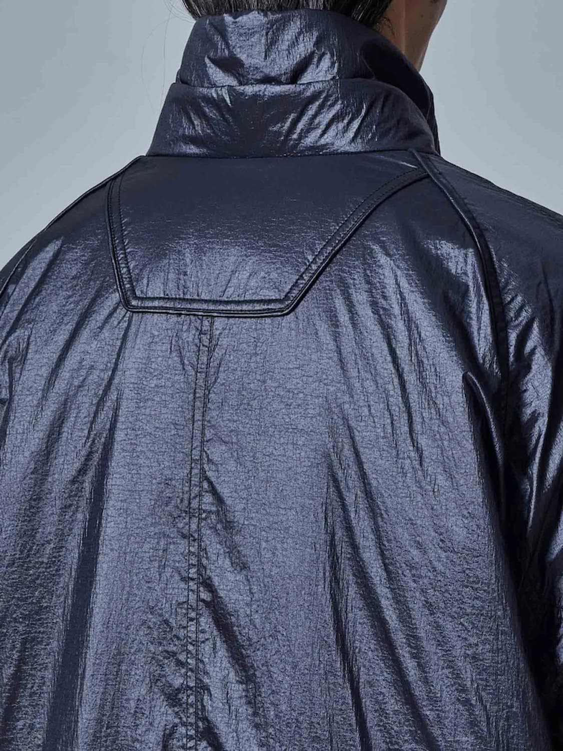 준지 129만 나일론 미드렝스 트랙 점퍼 상품이미지8