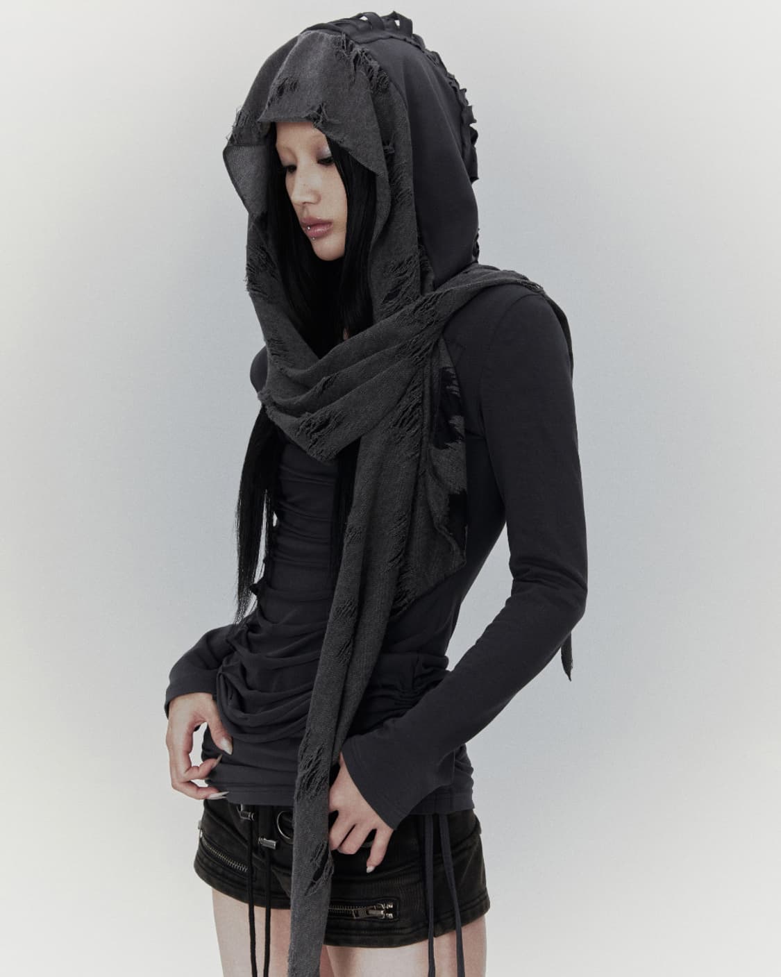 보니앤키예 후드 스카프 드레스 차콜 상품이미지2