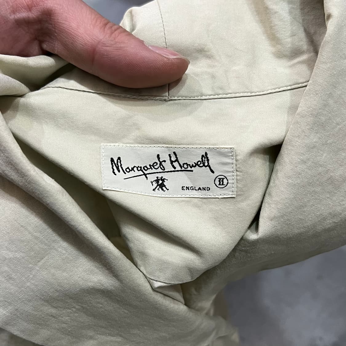  마가렛호웰 숄카라 셔츠 y15189 상품이미지8