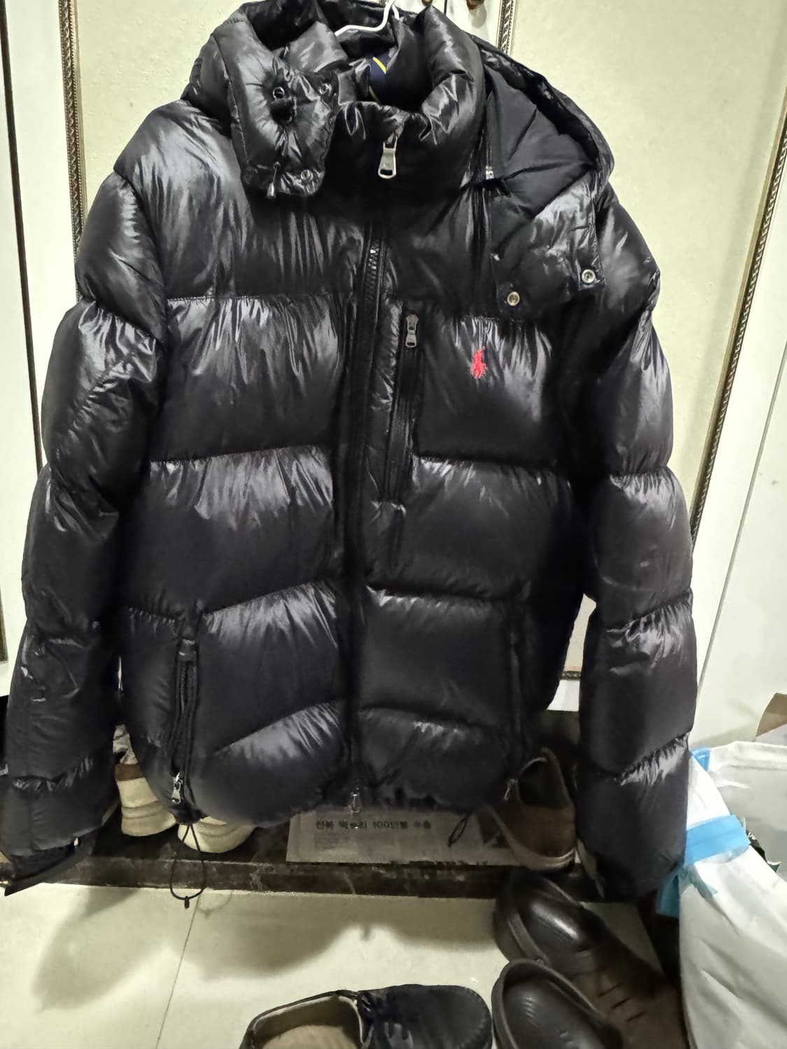 폴로 랄프로렌 유광패딩 블랙 상품이미지3