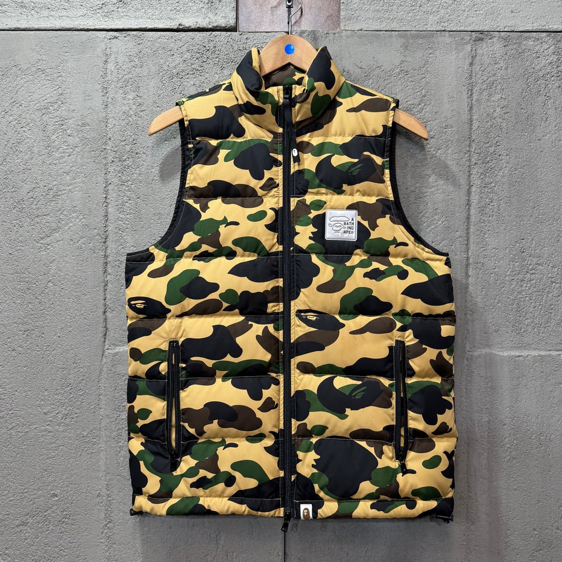 베이프 황계 다운 베스트 (S) 상품이미지1