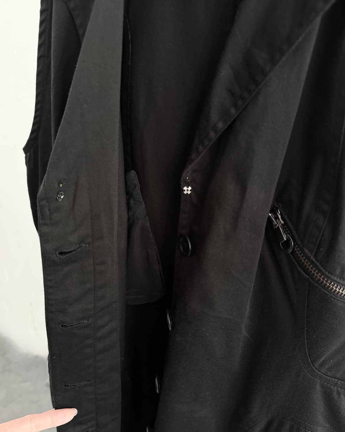 Versace 베르사체 블랙 컬러 슬리브리스 원피스 상품이미지6
