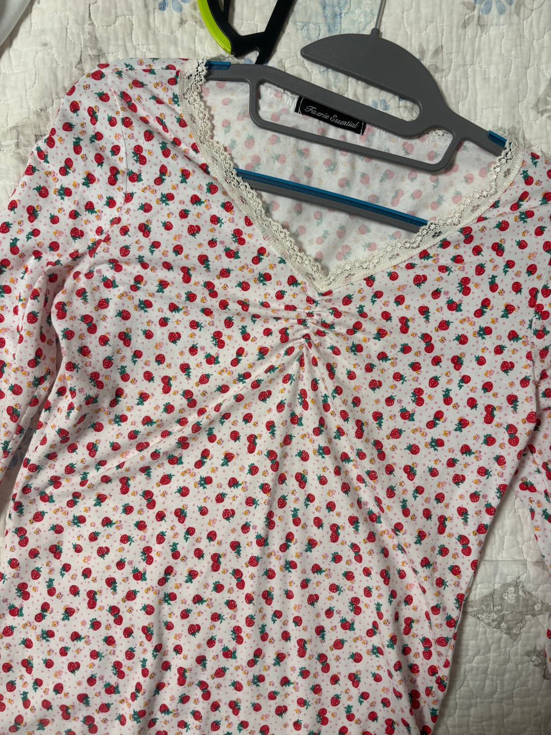 샵페어리 스트로베리 레이스탑 상품이미지2