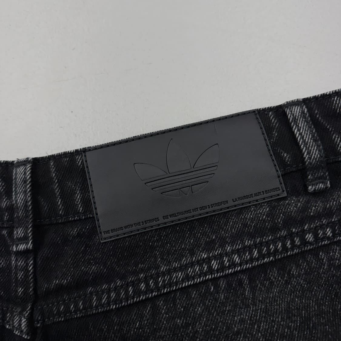 아디다스 파이어버드 삼선 와이드 흑청 데님팬츠 상품이미지7