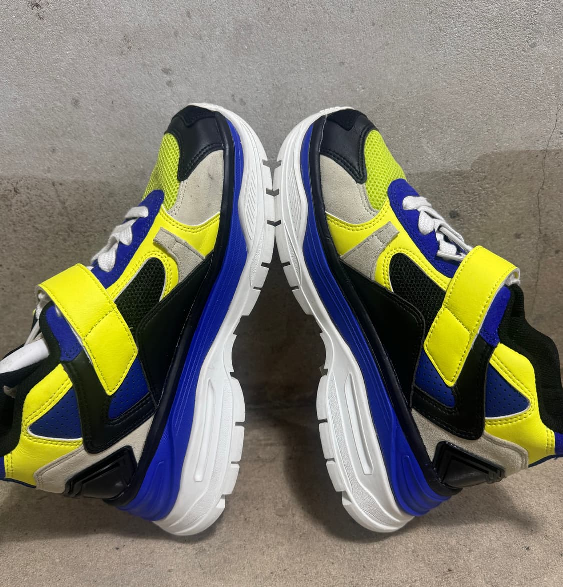 준지 19fw 청키 레더 스트랩 스니커즈 255 상품이미지4