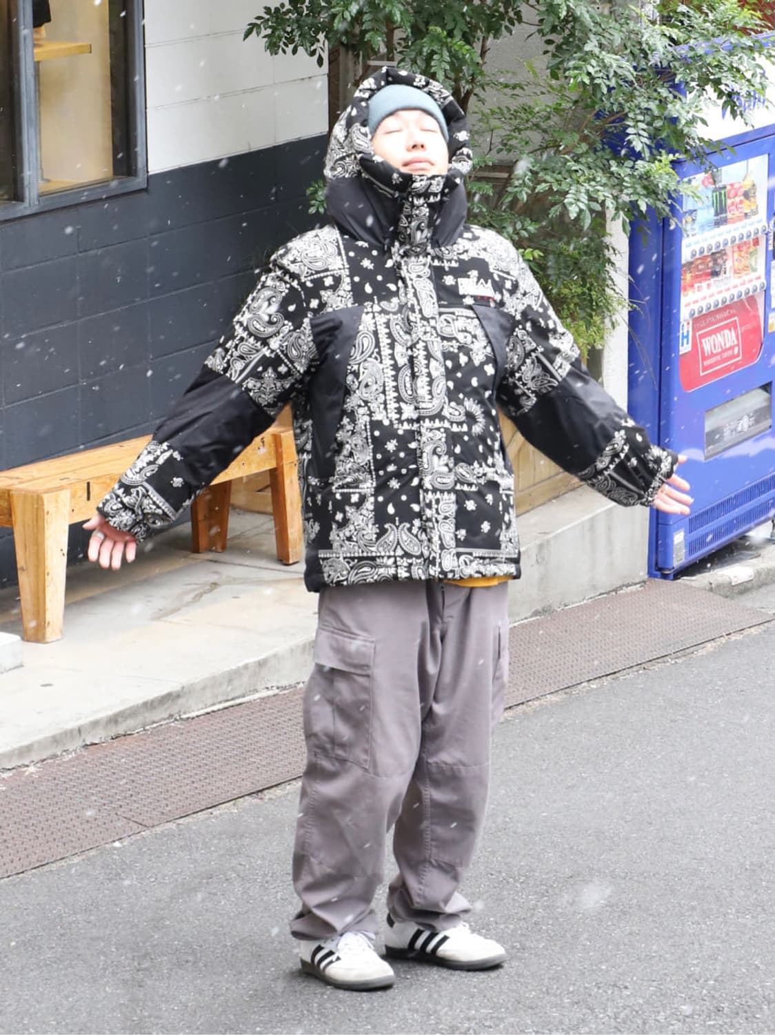 프릭스스토어 x 퍼스트다운 반다나 숏패딩 다운자켓 상품이미지5