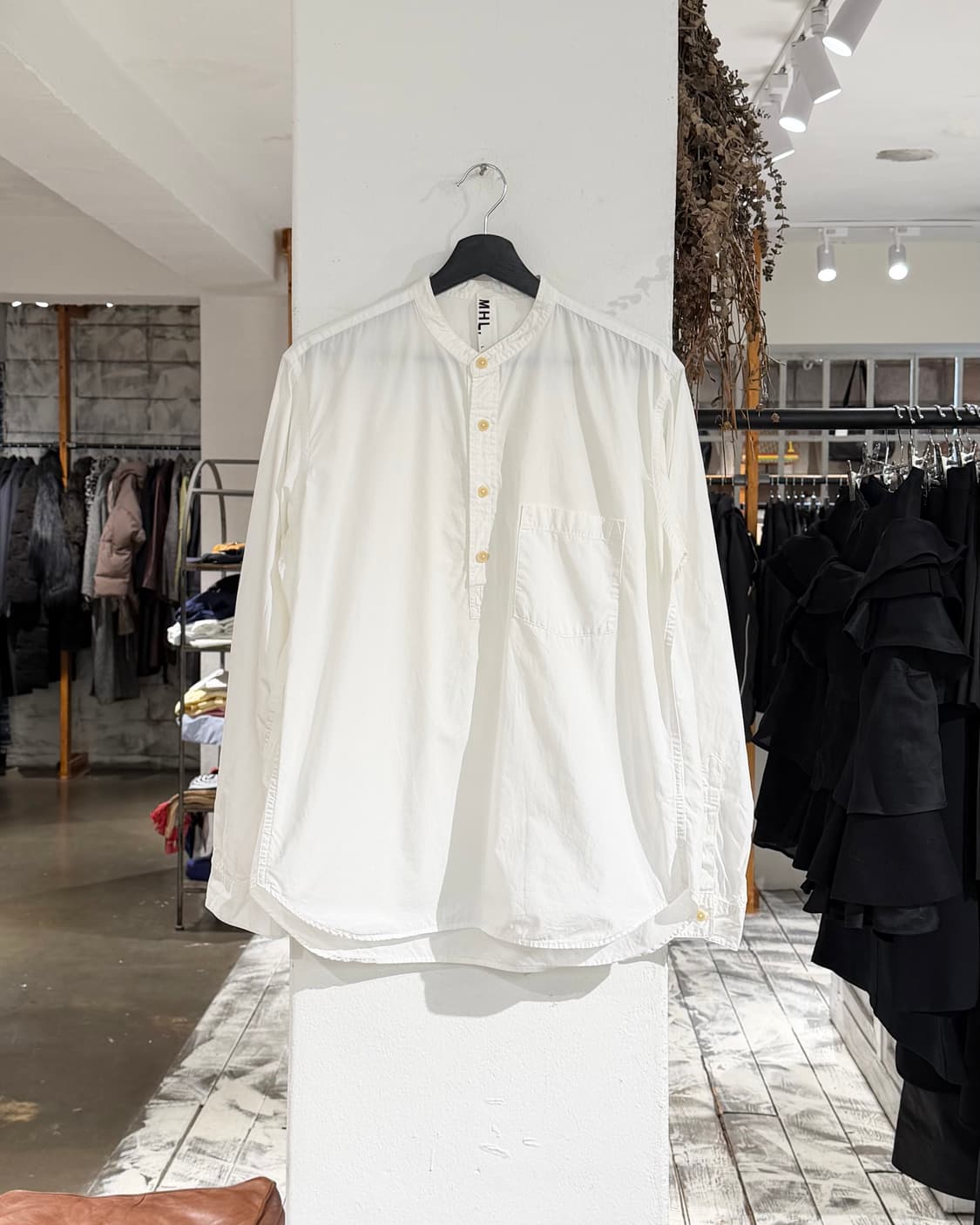 mhl 마가렛 호웰 화이트 헨리넥 셔츠 상품이미지1