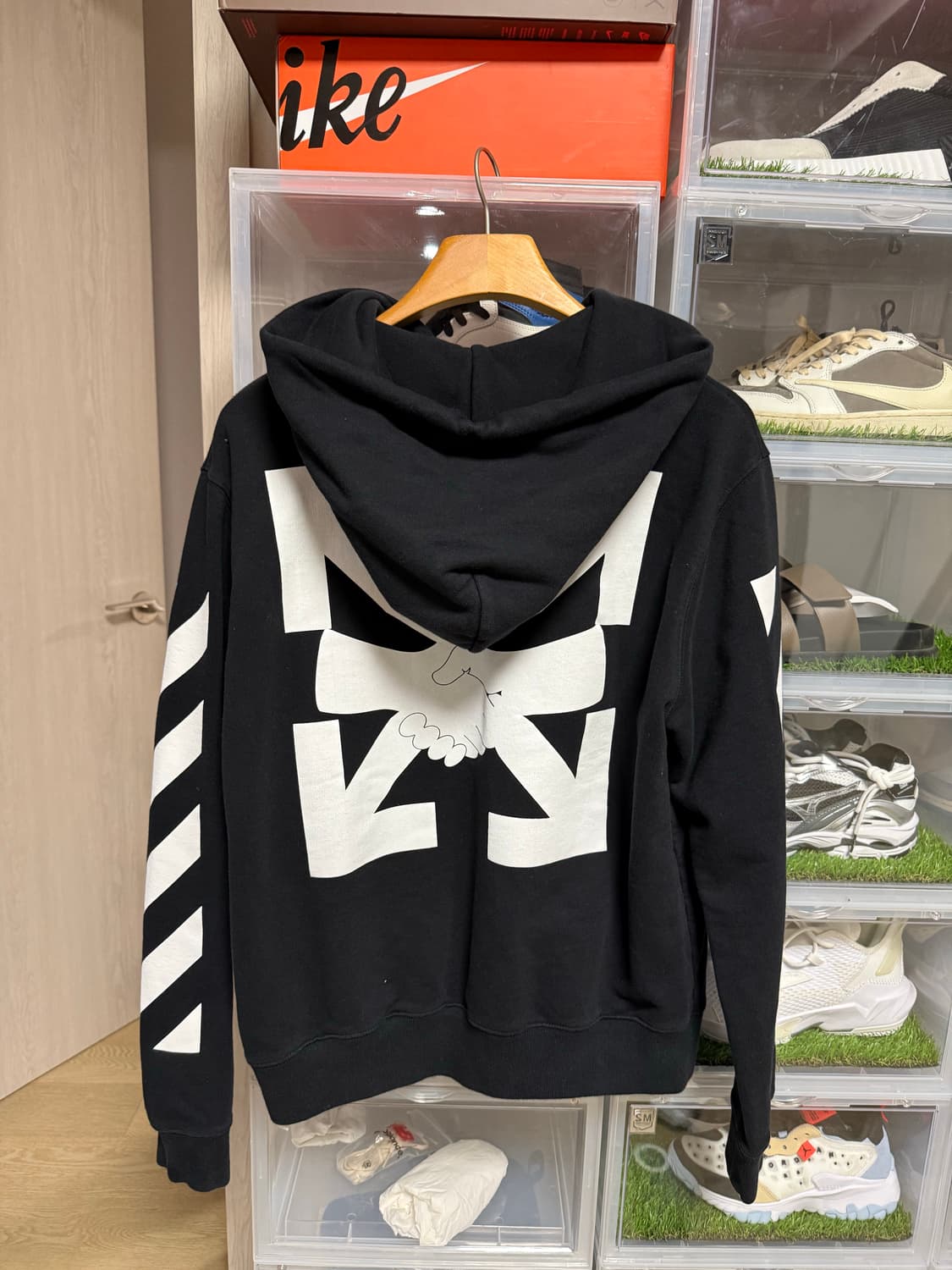 오프화이트 검정 후드티 판매합니다 상품이미지2