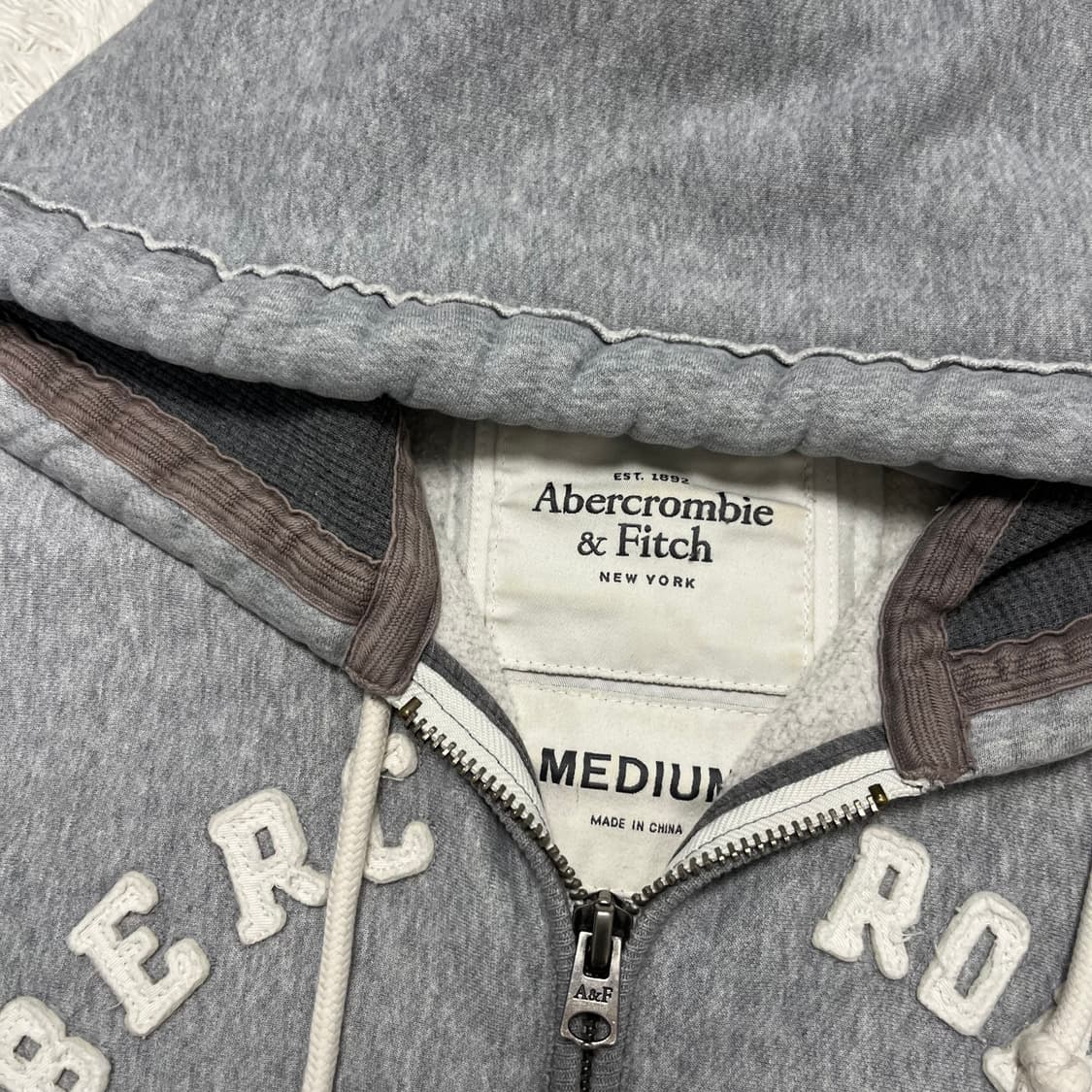 Abercrombie grey hoodie zip-up 상품이미지6