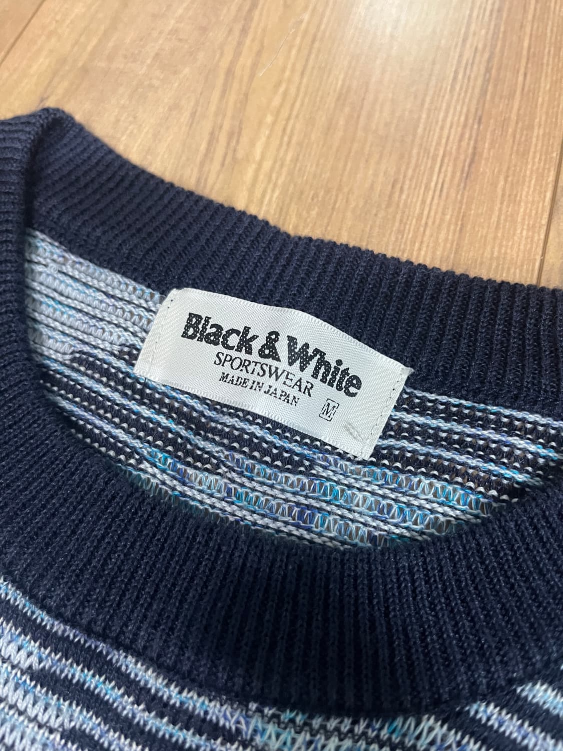 블랙 앤 화이트 니트 상품이미지2