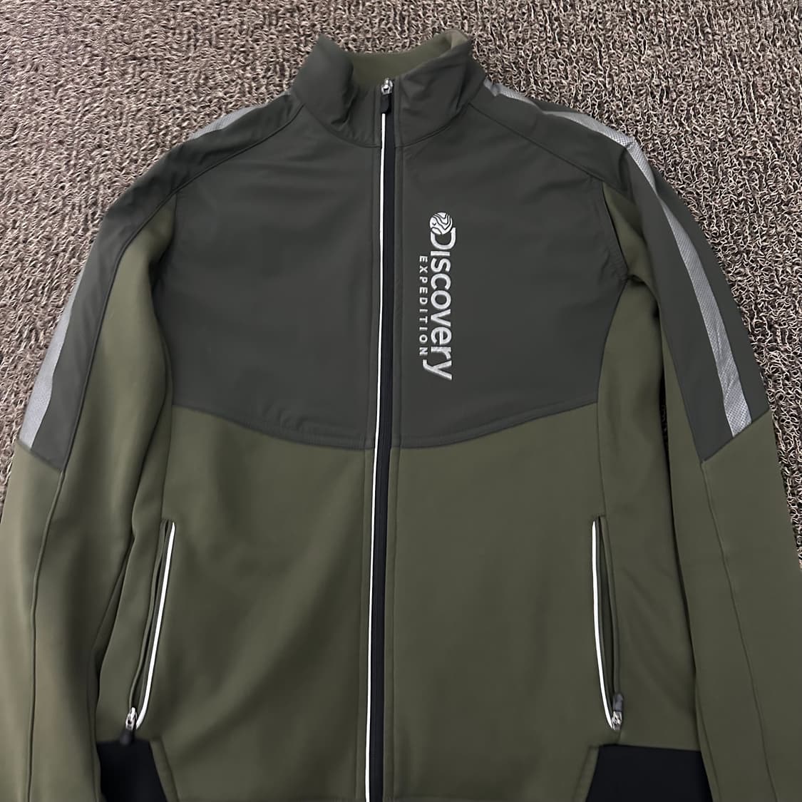 디스커버리 기모 집업 카키 100(L) 상품이미지2