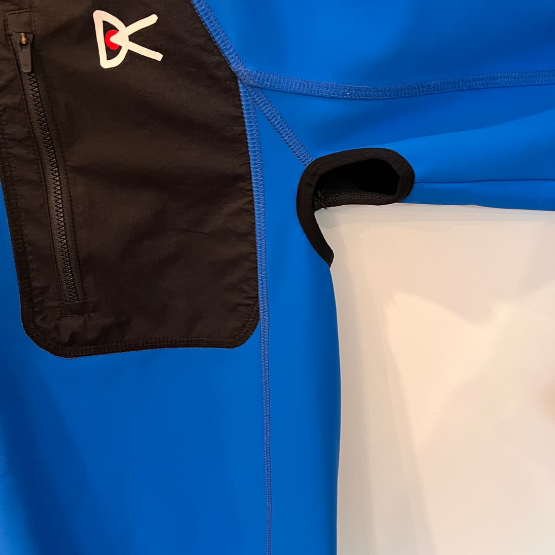 디스트릭트비전 하프짚업 s 상품이미지3