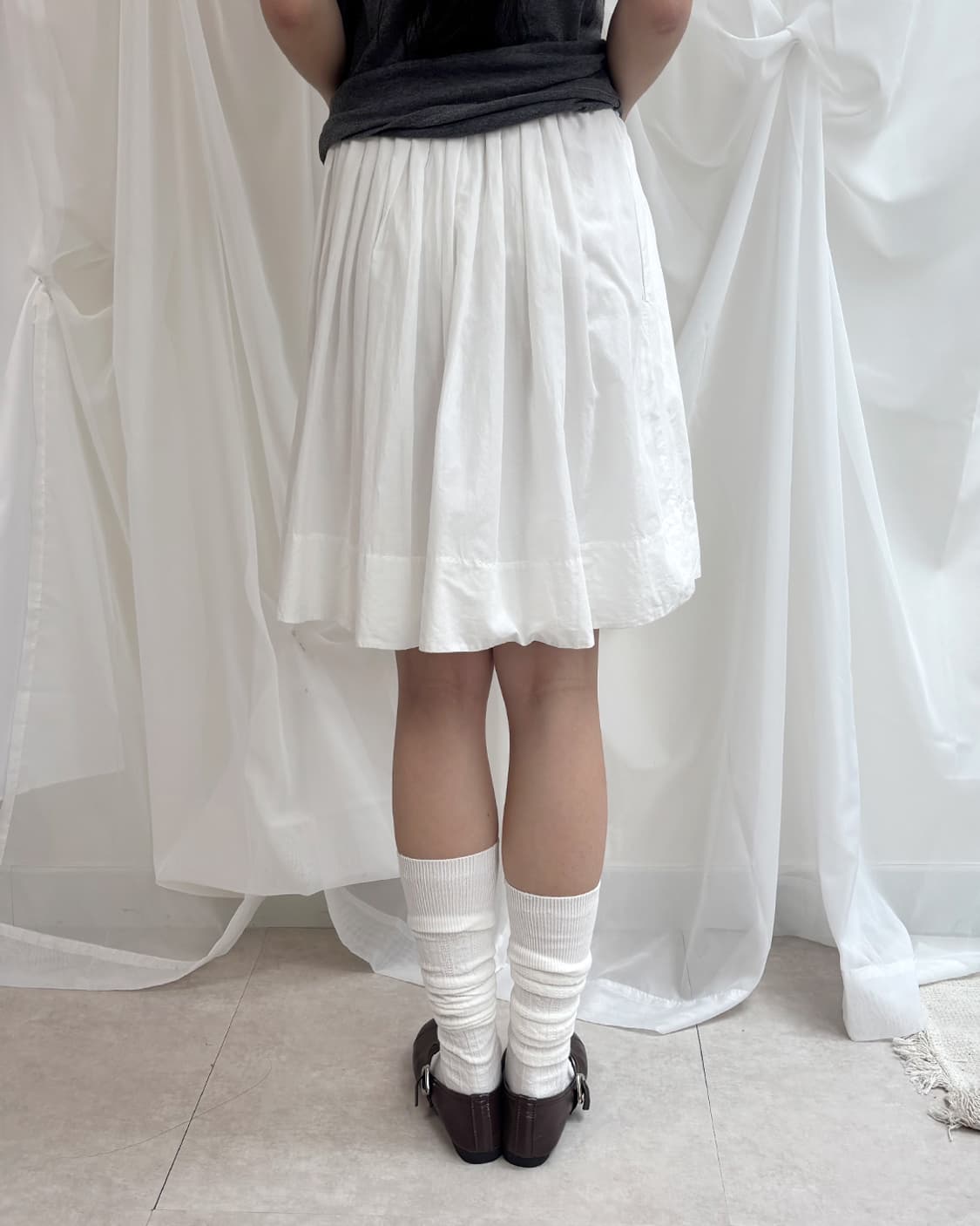 uniqlo summer white flare skirt 상품이미지3
