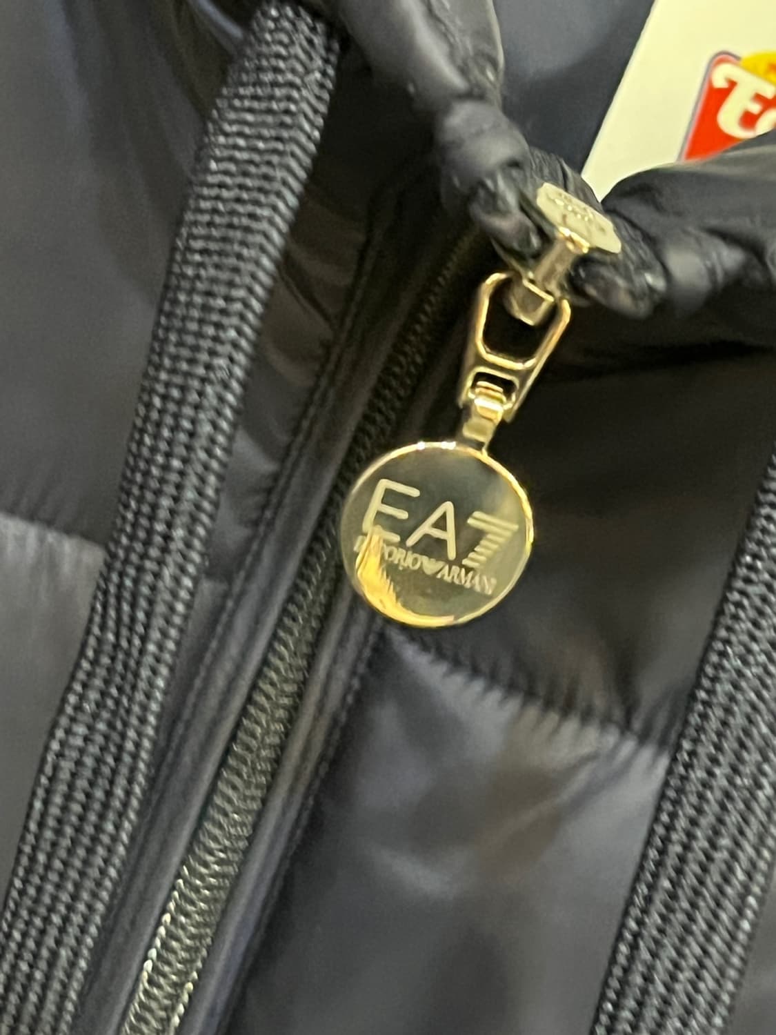 엠포리오 아르마니 EA7 푸퍼 자켓 상품이미지4