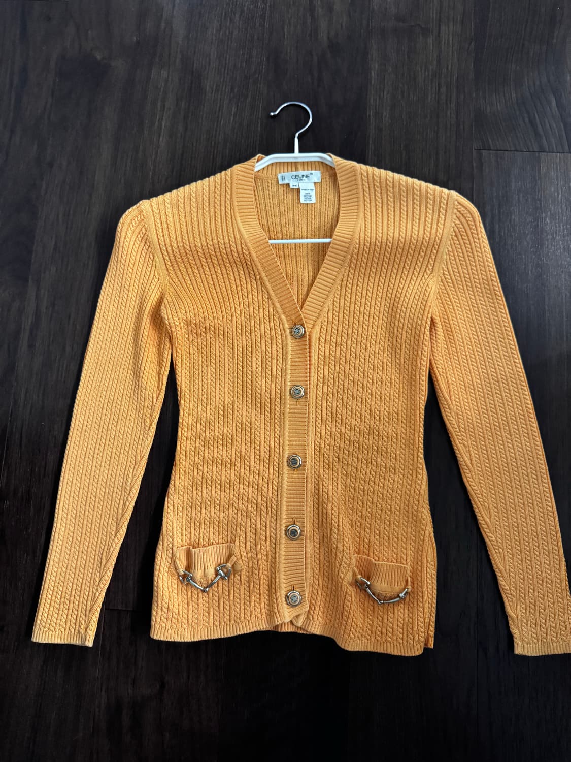 셀린느 슬림핏 가디건 상품이미지1