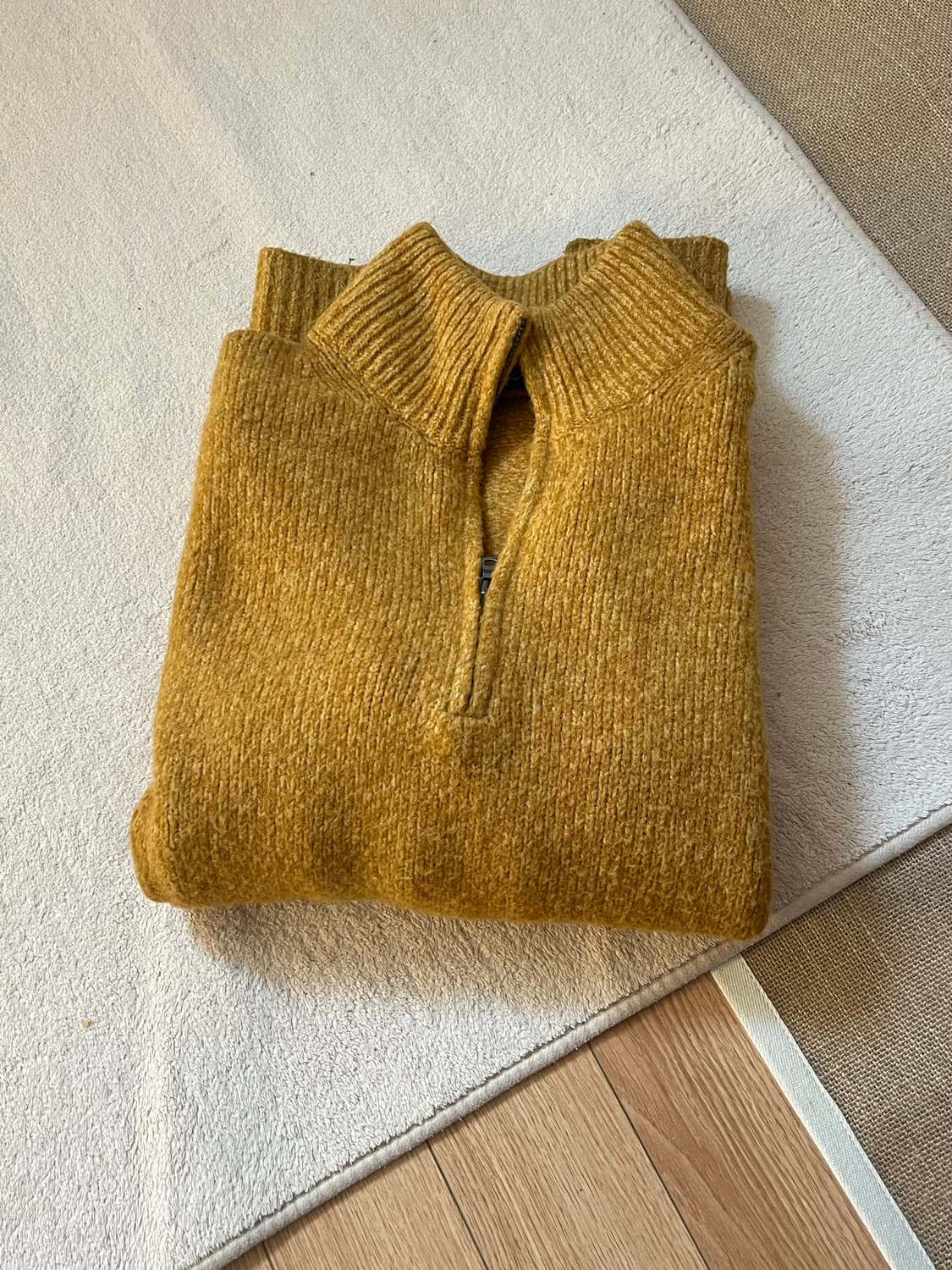 Uniqlo 유니클로 수플레 니트 상품이미지1