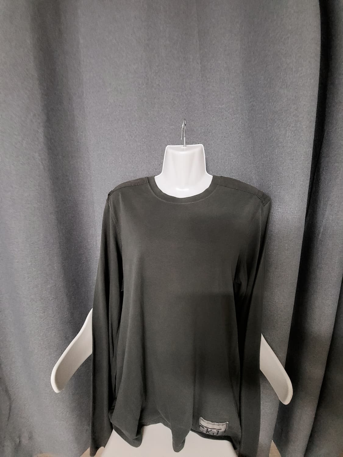 캘빈클라인 롱슬리브 상품이미지2