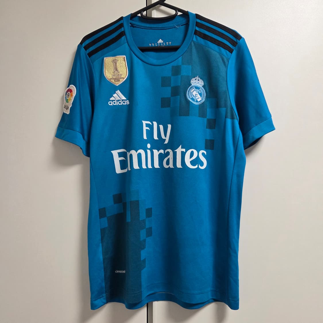 17-18 레알 마드리드 호날두 유니폼 S-M(90-95) 상품이미지1