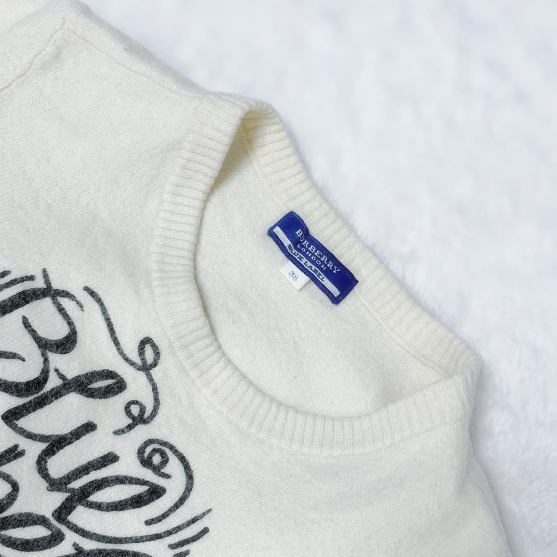 Burberry 블루라벨 히메갸루 달천깔 딱붙 니트 ≽^•⩊•^≼ 상품이미지3