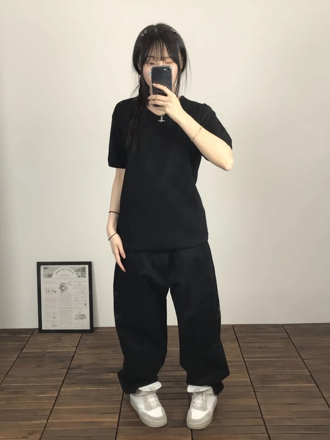 AVIREX Black V Neck Tee 상품이미지1