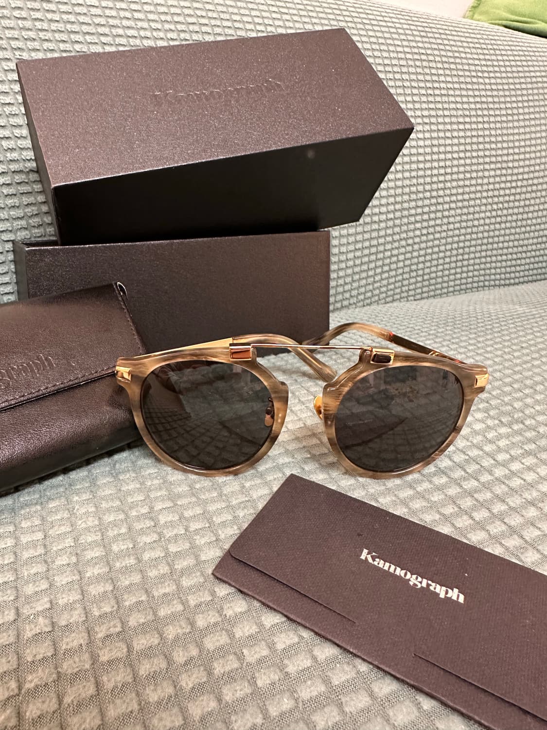 카모그라프 선글라스 팝니다 상품이미지1