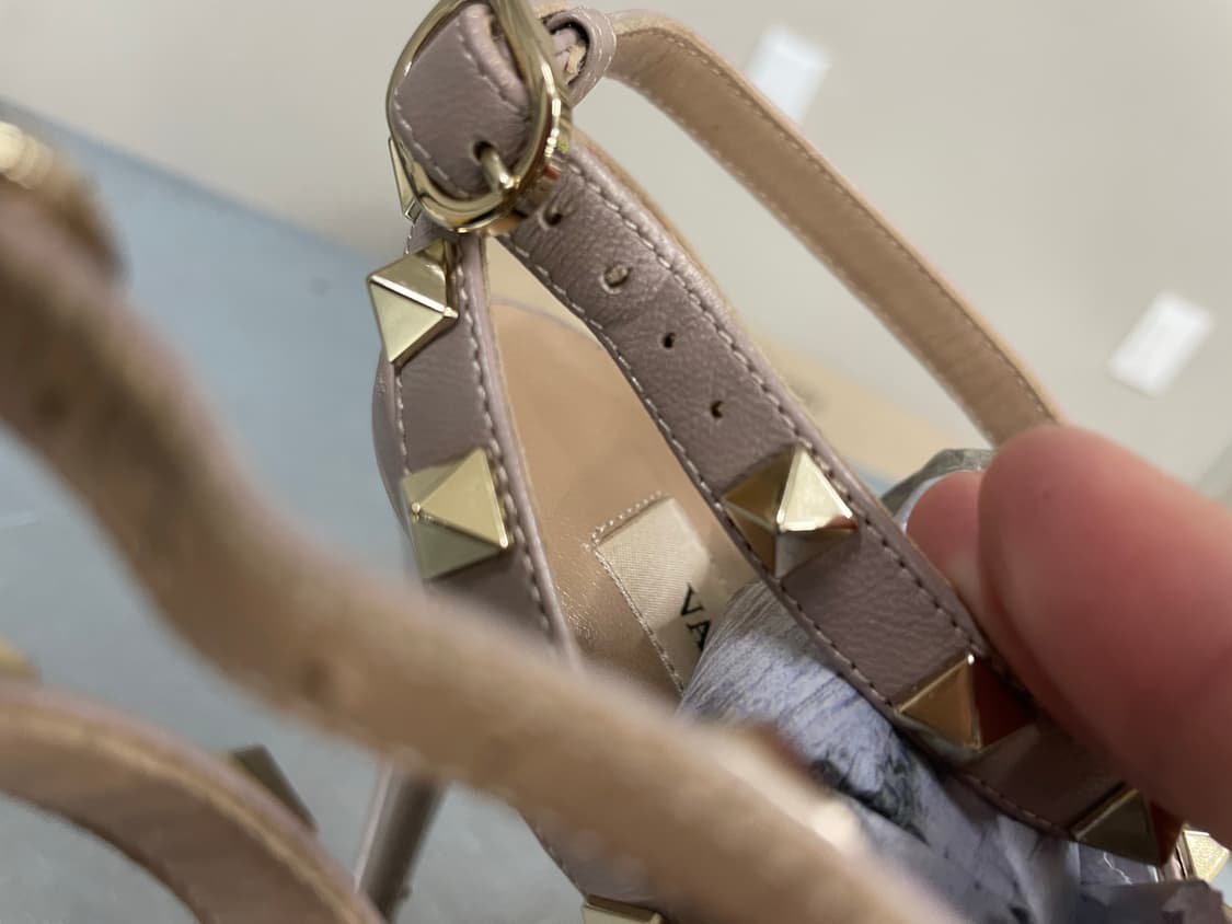 발렌티노 락스터드 슬링백 37 상품이미지8