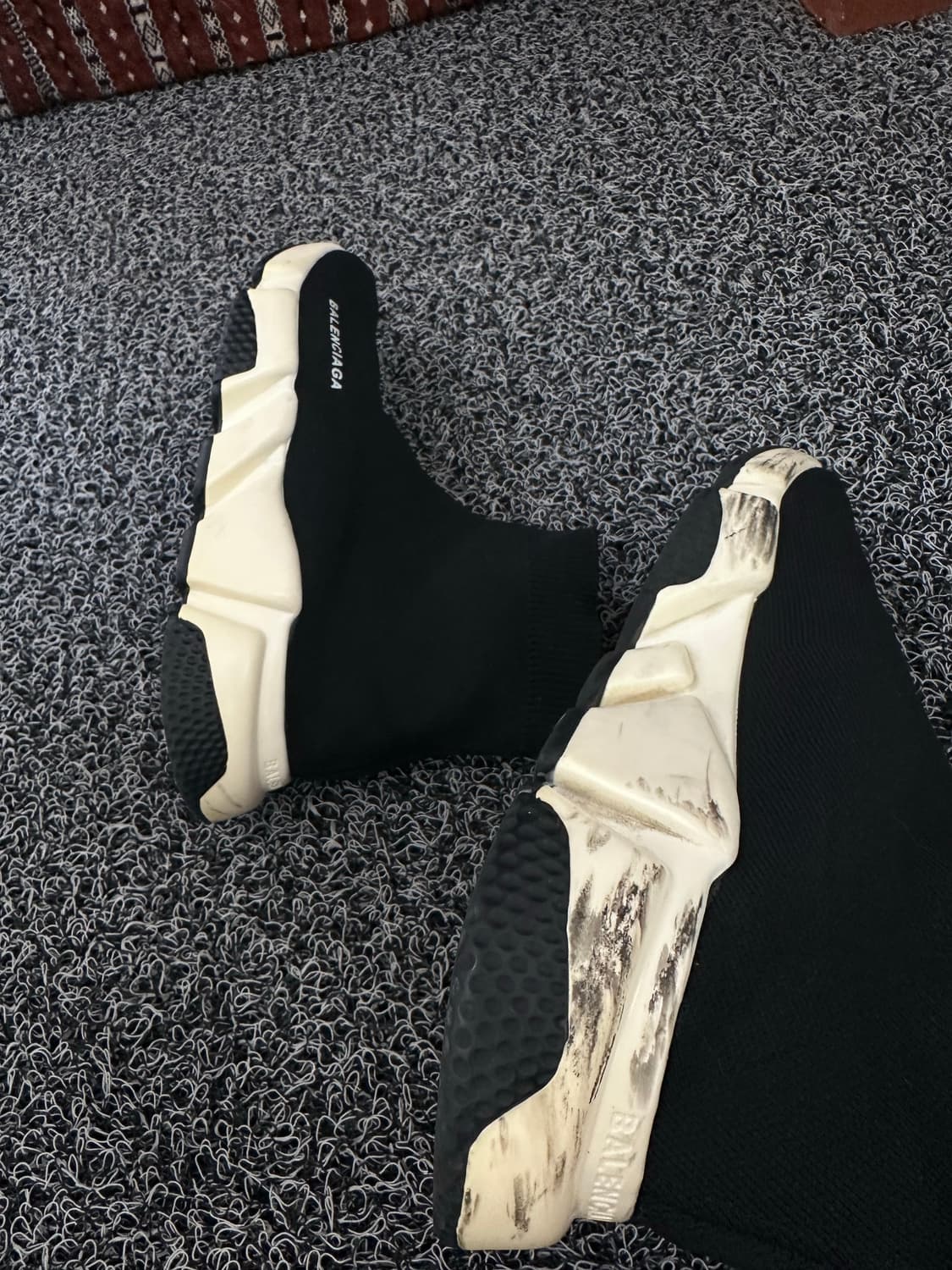 발렌시아가 스피드러너 블랙 250 상품이미지6