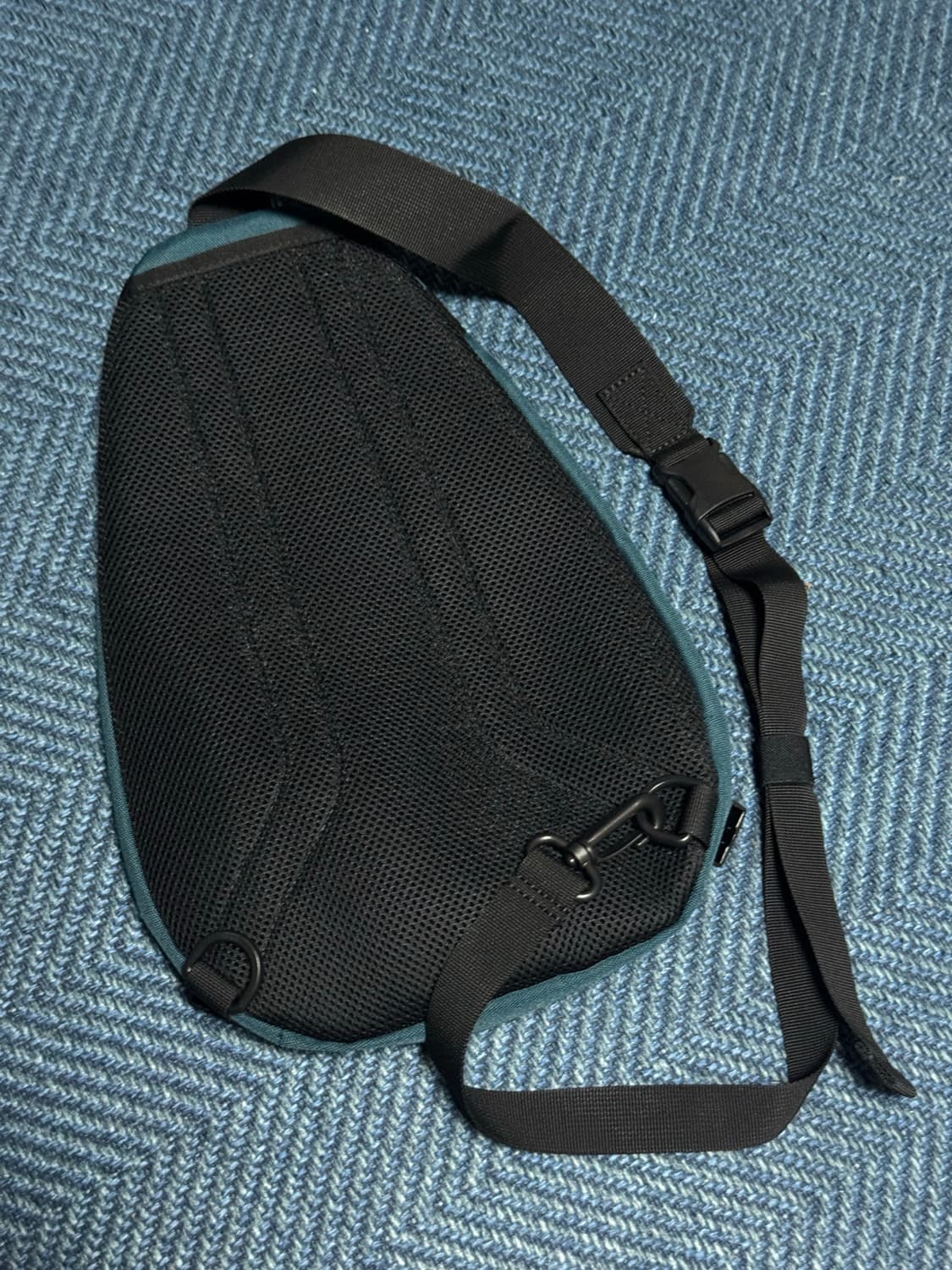 리복 슬링백 상품이미지3