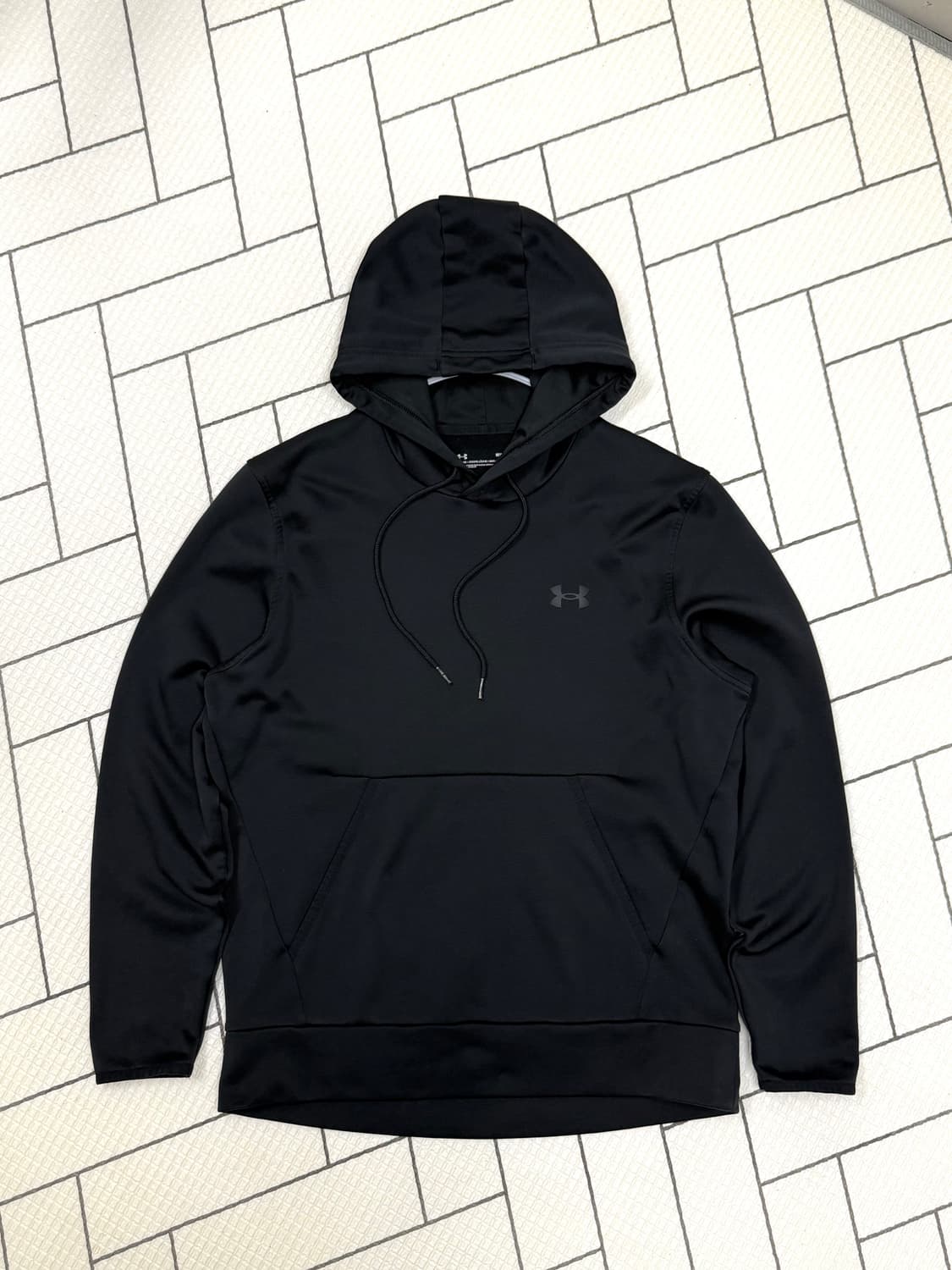 공용 M / 언더아머 기모 후드티 블랙 상품이미지1