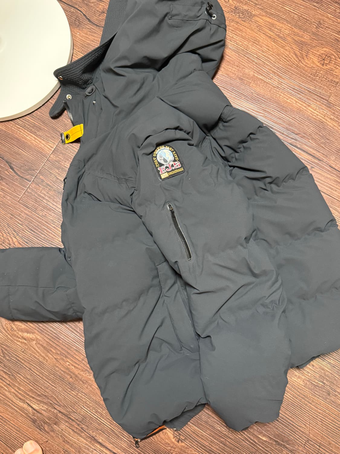 파라점퍼스 후디 다운 재킷 판매합니다 상품이미지1