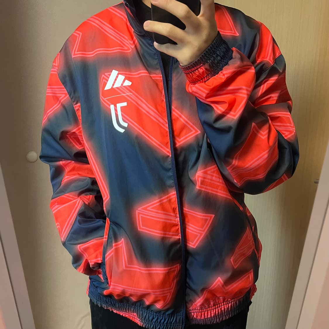 아디다스 유벤투스 앤섬 리버시블 자켓 상품이미지3