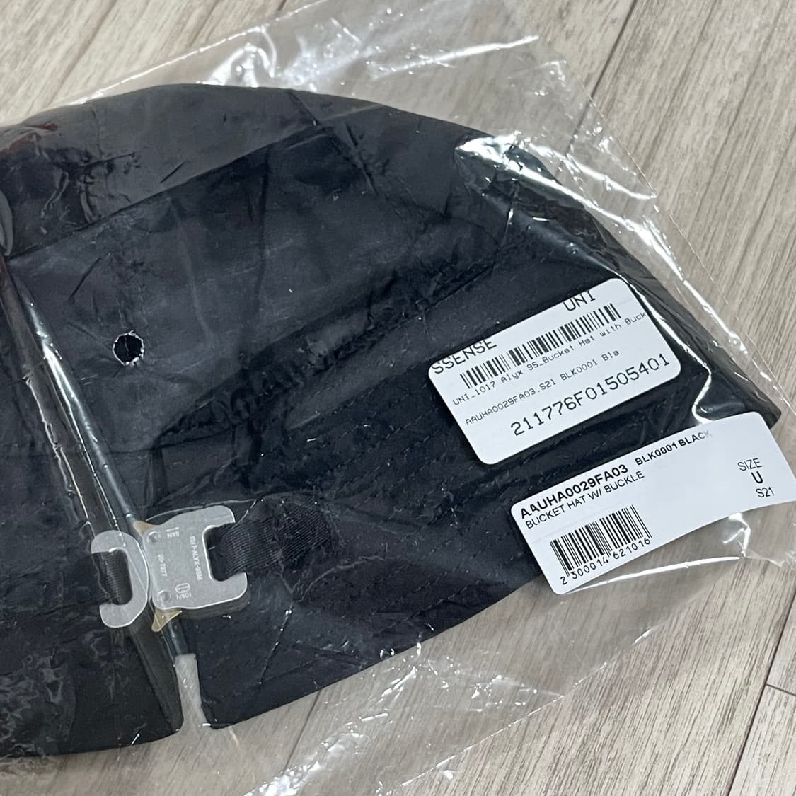 1017 ALYX 9SM Buckle Bucket Hat 상품이미지9