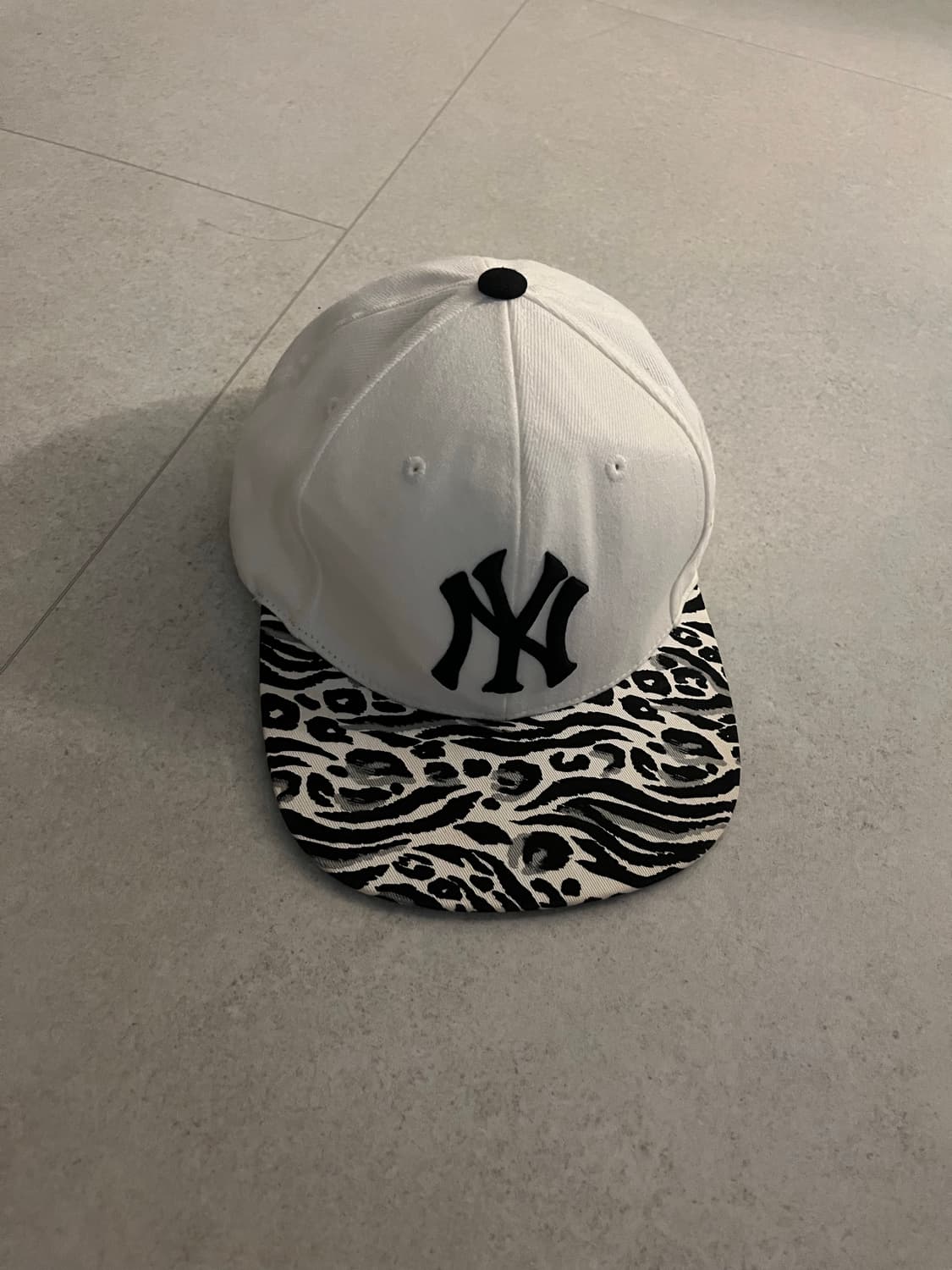 MLB 뉴욕앙키즈 F레오파드 스냅백모자 상품이미지1
