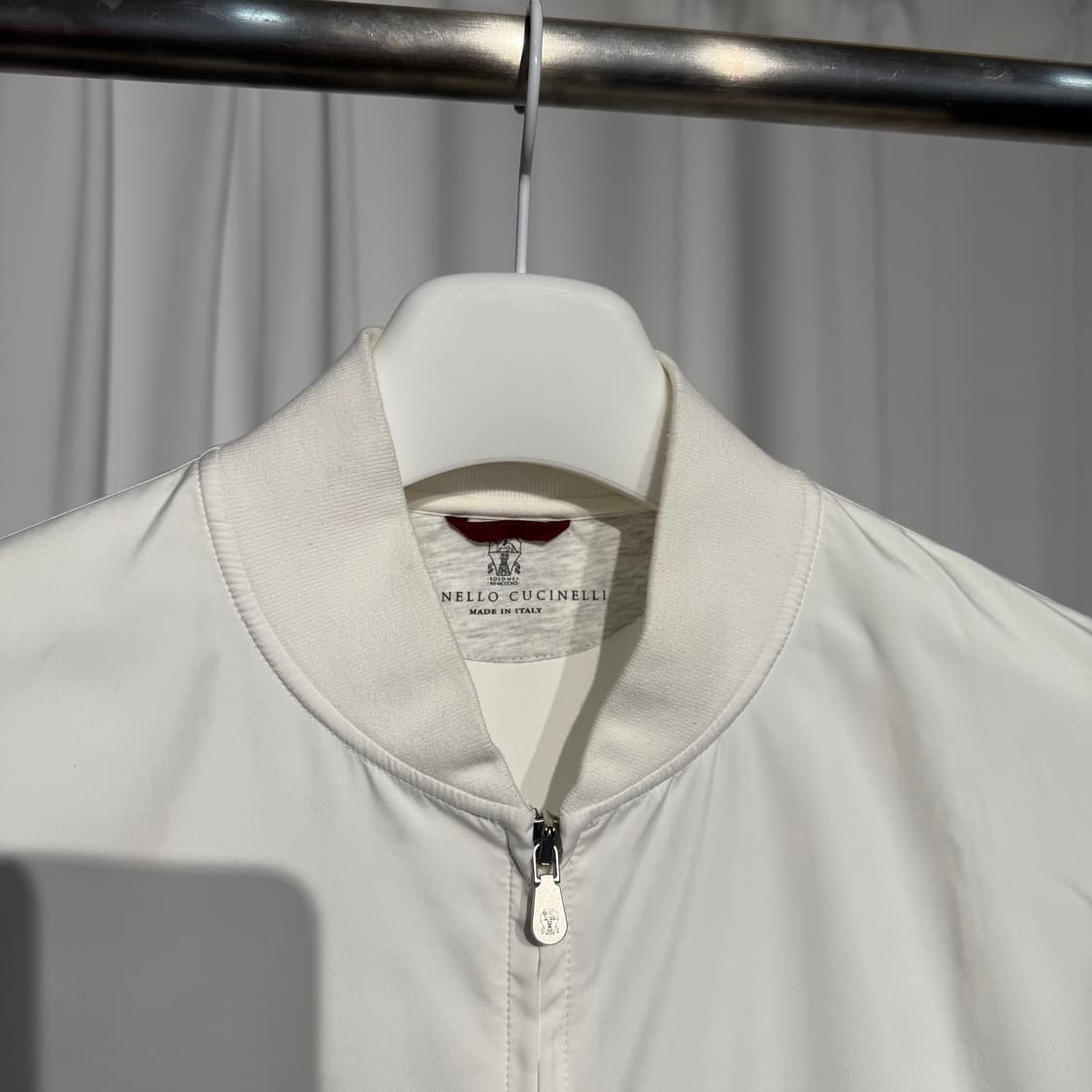 (XL) 브루넬로 쿠치넬리 25FW 엠블럼 로고 집업 블루종 자켓 상품이미지5