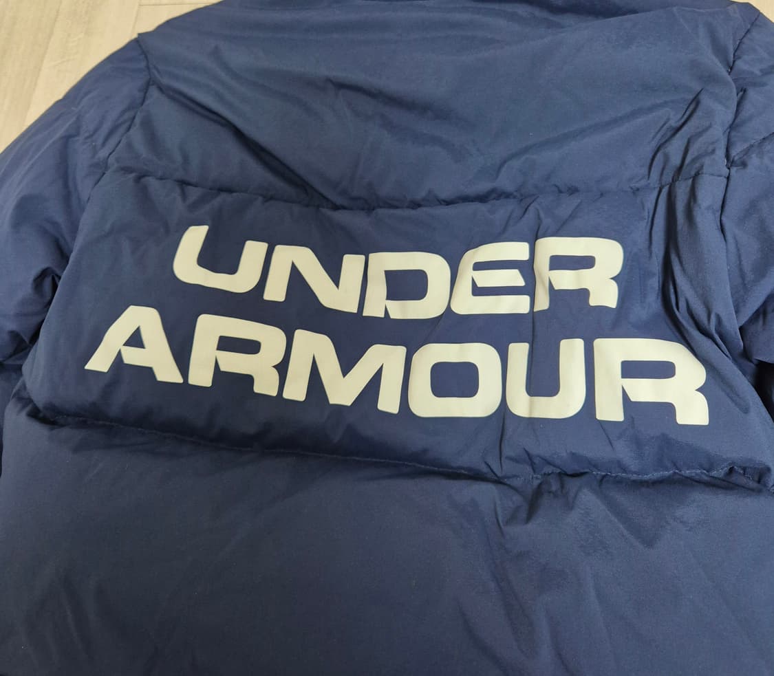 언더아머 빅로고 롱패딩 상품이미지2