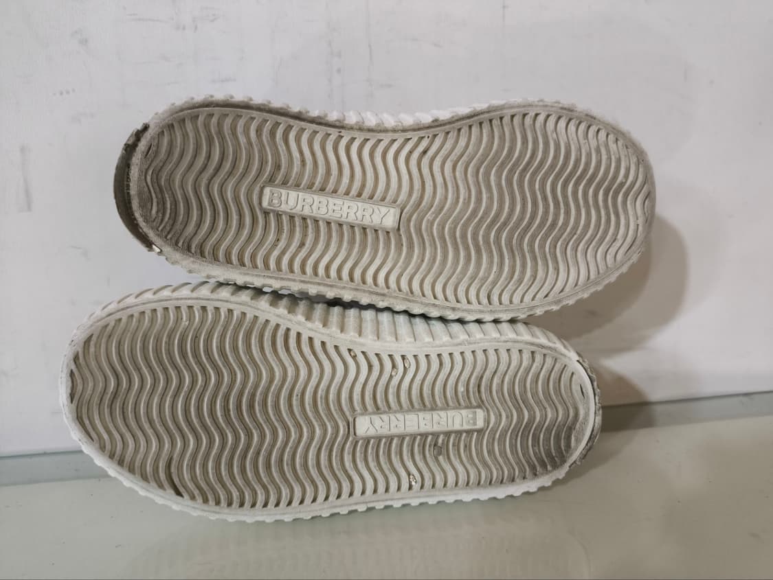 29 버버리 밸크로 스니커즈 상품이미지9