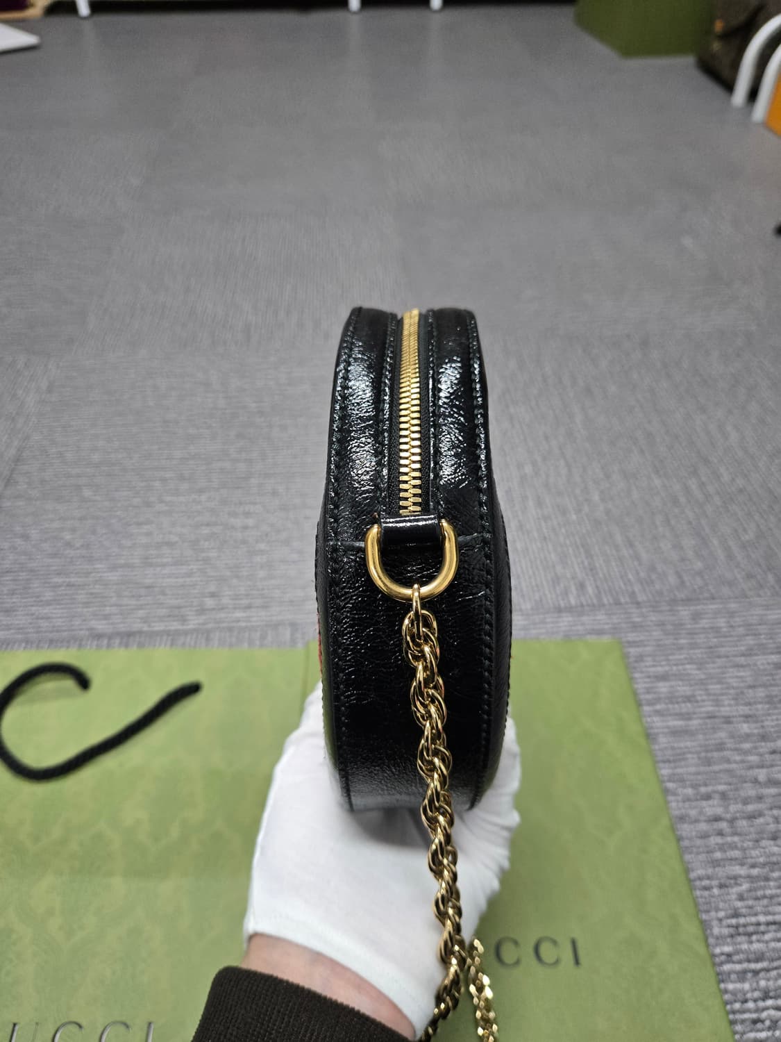 [특가][정품] 구찌 오피디아 벨벳 라운드백 상품이미지4